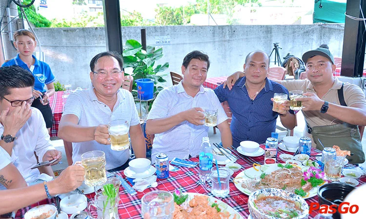 nha-hang-dao-hai-san-2-tran-nao-10