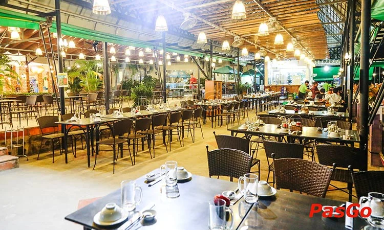 nha-hang-de-thuy-ta-cao-thang-slide-9