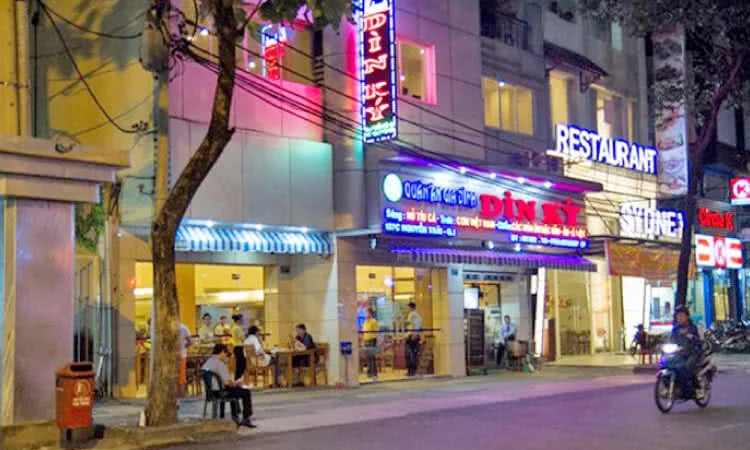 nha-hang-din-ky-nguyen-trai-12