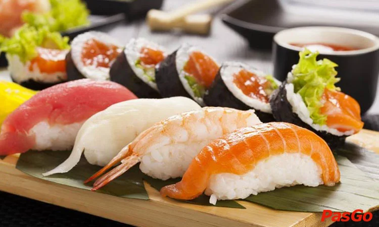 nha-hang-doki-doki-sushi-club-nguyen-hoang-1