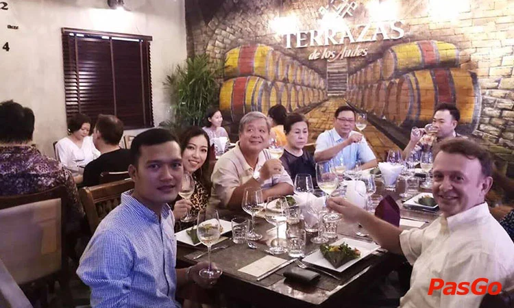 nha-hang-dom-the-wine-bistro-phan-boi-chau-12