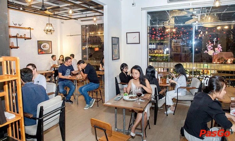 nha-hang-downtown-steakhouse-nguyen-hue-11