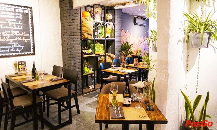 nha-hang-emms-french-bistro-tran-huy-lieu-12