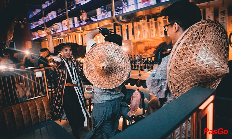 nha-hang-emoi-ham-long-12