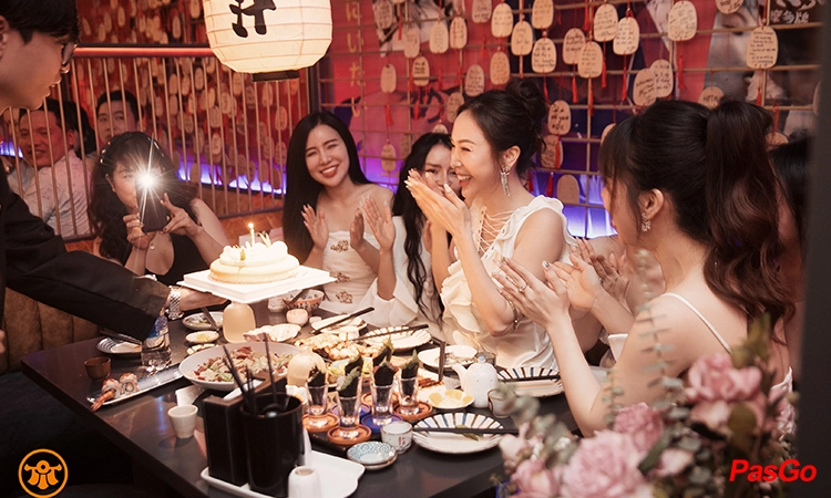 nha-hang-emoi-ham-long-14