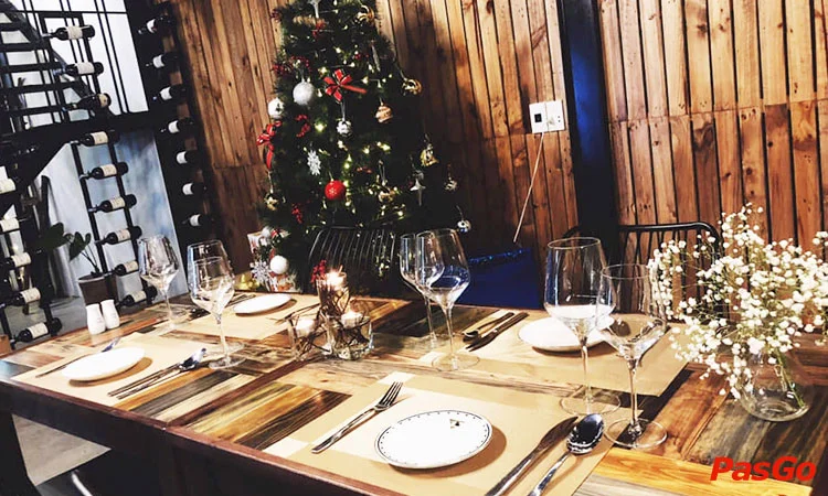 nha-hang-f&b-bistro-duong-dinh-nghe-11