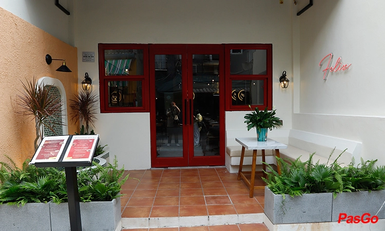 nha-hang-feliz-nam-ngu-8