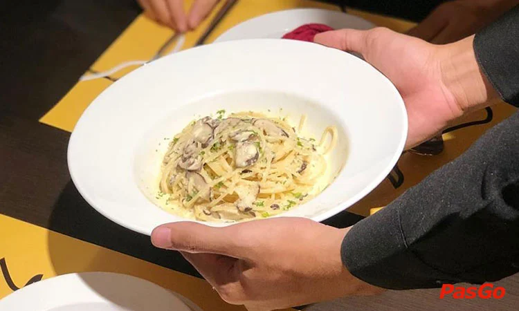 nha-hang-fumo-steak-&-pasta-hai-ba-trung-quan-1-10