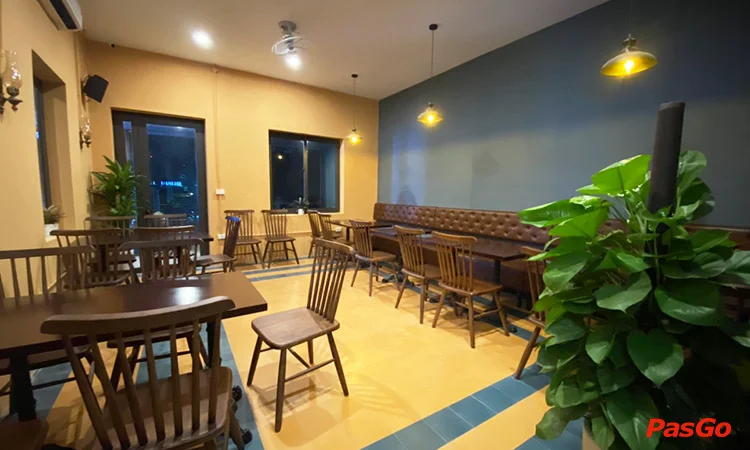 nha-hang-galleon-pub-&-dining-12