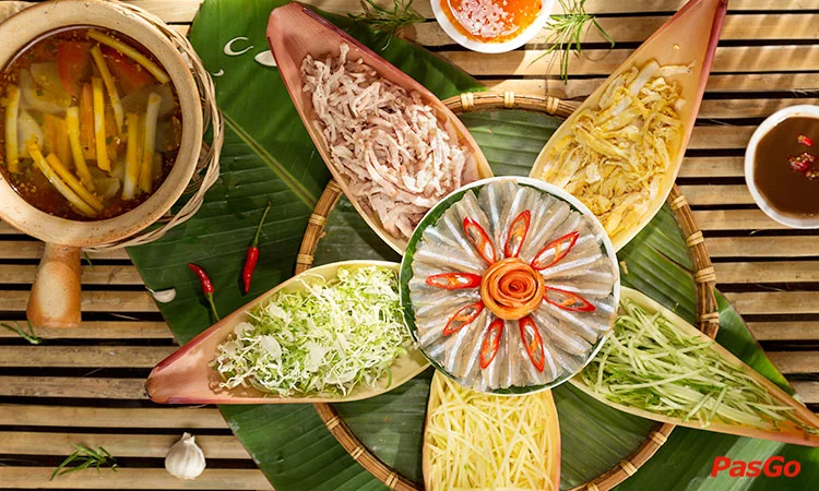 nha-hang-ganh-vinhomes-central-park-2