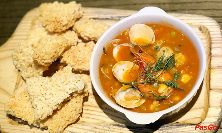 nha-hang-gia-dinh-bb-bui-thi-xuan-7