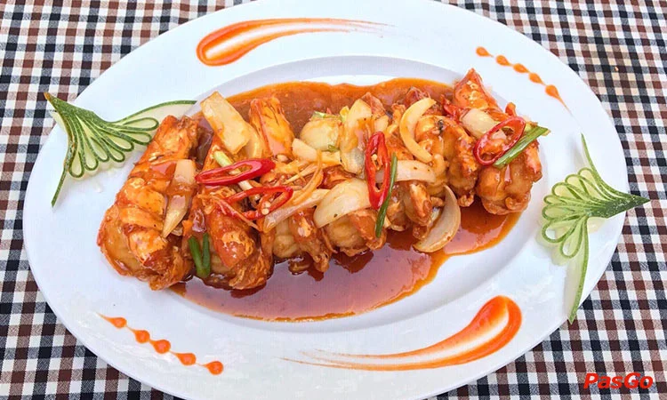 nha-hang-giang-bia-to-hoang-van-thu-4