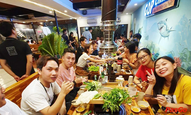 nha-hang-gop-chain-nguyen-khuyen-10