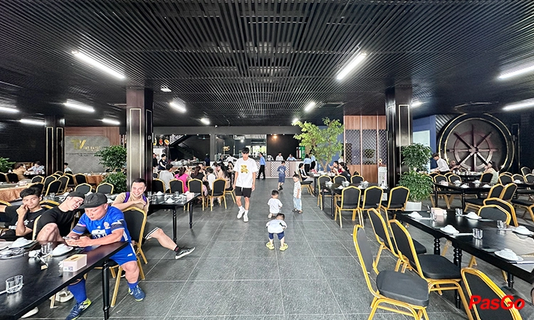 nha-hang-green-hoang-quoc-viet-12