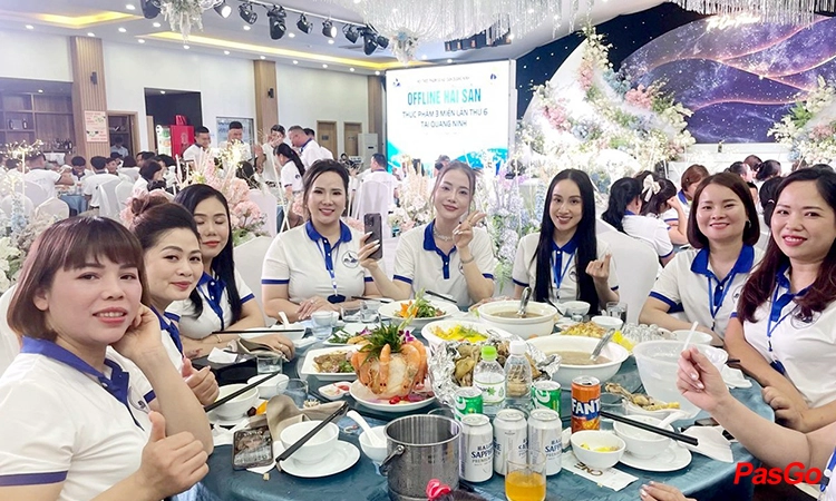 nha-hang-green-hoang-quoc-viet-16