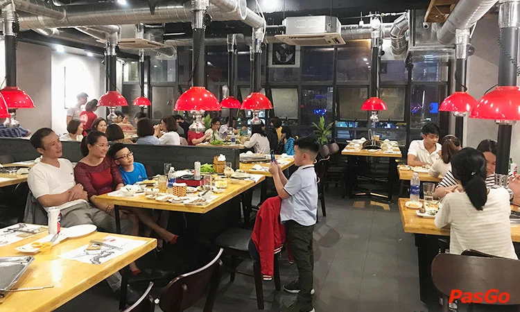 nha-hang-gri-&-gri-tran-thai-tong-12