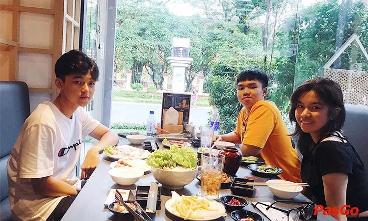 nha-hang-gyu-niiku-dien-bien-phu-4