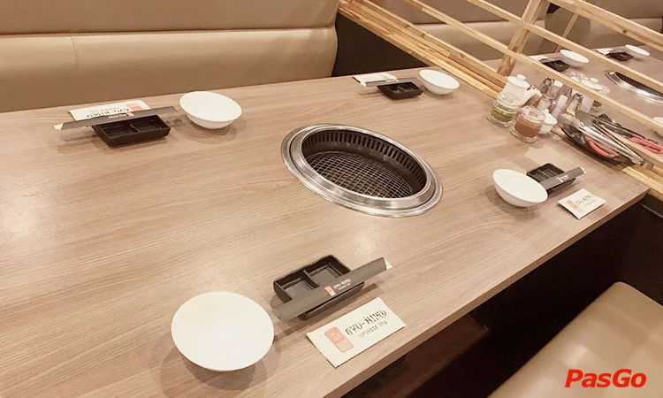 nha-hang-gyu-niiku-vincom-phan-van-tri-12