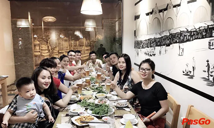 nha-hang-ha-noi-pho-ham-nghi-10