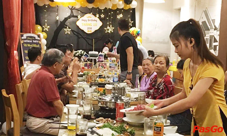 nha-hang-ha-noi-pho-ham-nghi-11