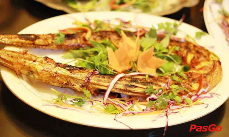 nha-hang-hai-san-bien-dong-nguyen-tat-thanh-5