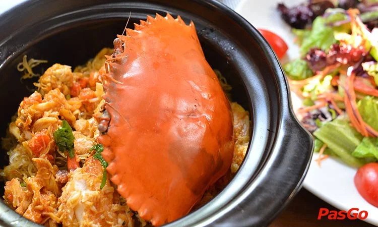 nha-hang-hai-san-cua-bay-do-quang-3