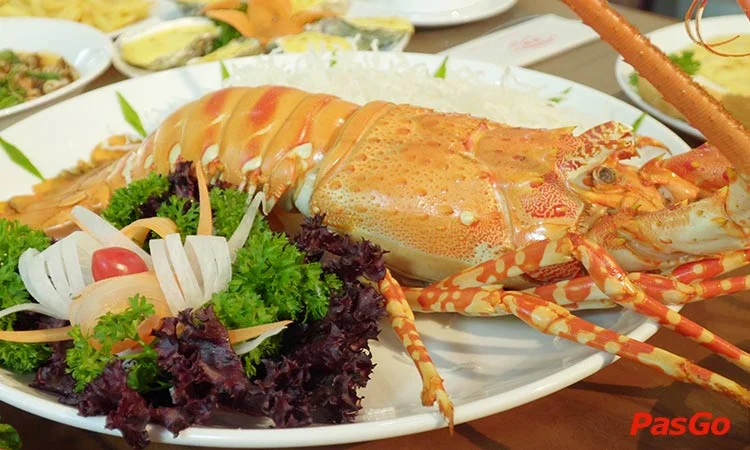 nha-hang-hai-san-cua-bay-do-quang-5