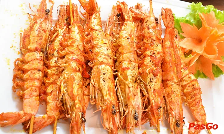 nha-hang-hai-san-cua-bay-do-quang-6