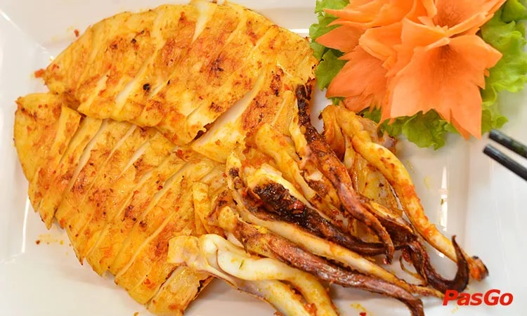 nha-hang-hai-san-cua-bay-do-quang-7