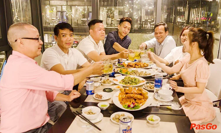 nha-hang-hai-san-cua-com-vo-van-kiet-3