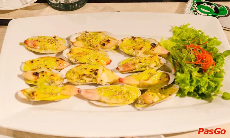 nha-hang-hai-san-cua-com-vo-van-kiet-9