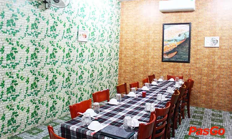 nha-hang-hai-san-giang-ghe-pham-van-dong-slide-11