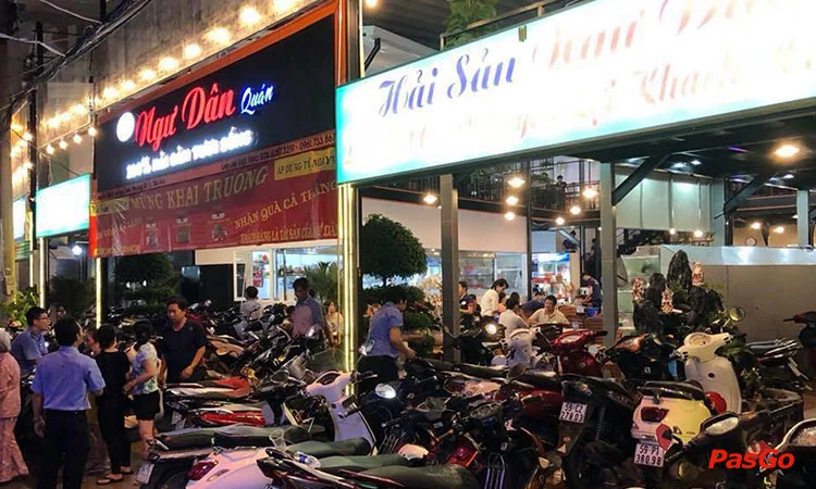 nha-hang-hai-san-ngu-dan-truong-chinh-9