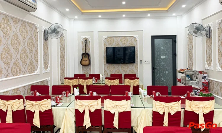 nha-hang-hai-san-Phu-Thanh-slide-10