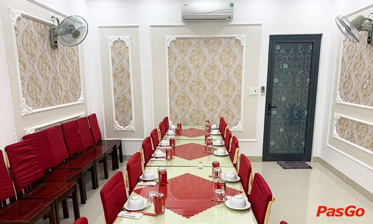 nha-hang-hai-san-Phu-Thanh-slide-12