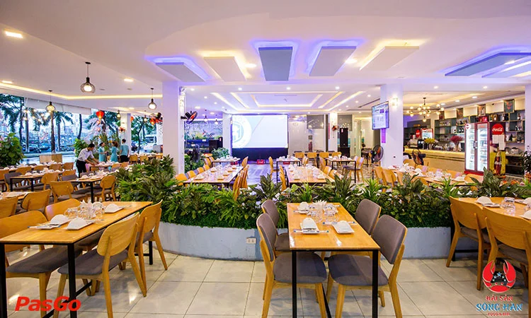 nha-hang-hai-san-song-han-tran-hung-dao-10