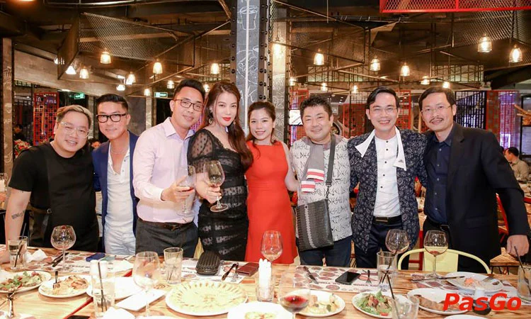 nha-hang-hi-steak-le-van-sy-1