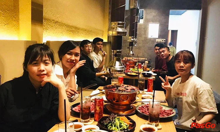 nha-hang-hibiki-bbq-nguyen-huu-canh-11