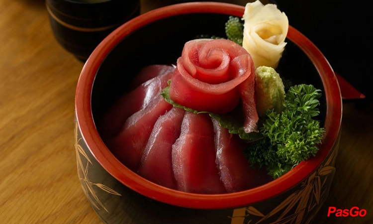 Nhà Hàng Higuchi Sushi & Grill 8