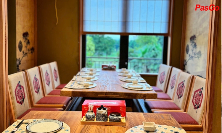 nha-hang-Hikami-gia-lam-9