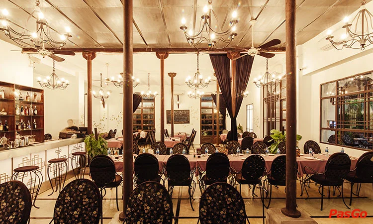 nha-hang-hoa-tuc-hai-ba-trung-11