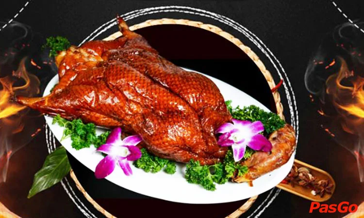 nha-hang-hoang-de-lau-phan-chu-trinh-10