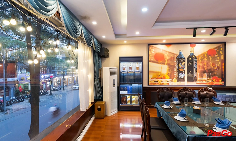 Nhà hàng Hoàng Long Tửu Trung Hòa 11