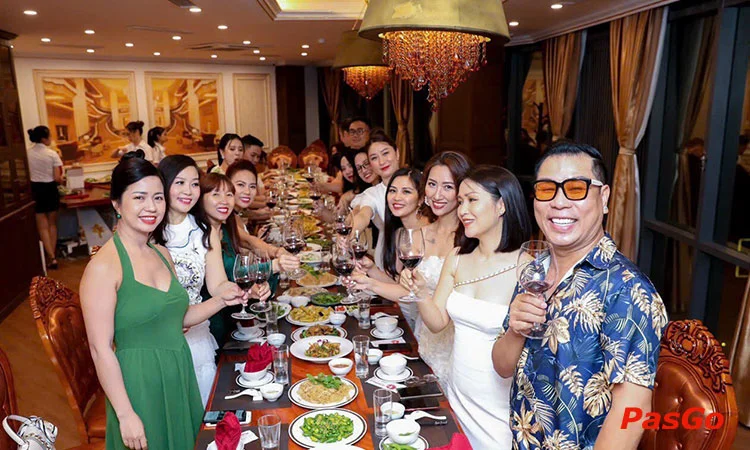 Nhà hàng Hoàng Phố Nguyễn Thị Định không gian sang trọng của mọi bữa tiệc liên hoan 10