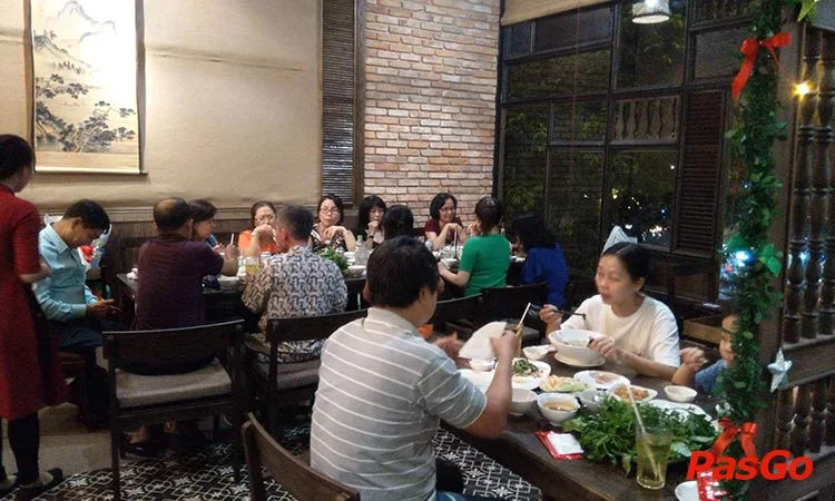 nha-hang-hoang-tam-phan-xich-long-10