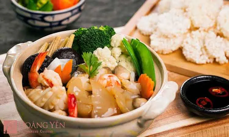 nha-hang-hoang-yen-cuisine-nguyen-huu-tho-slide-5