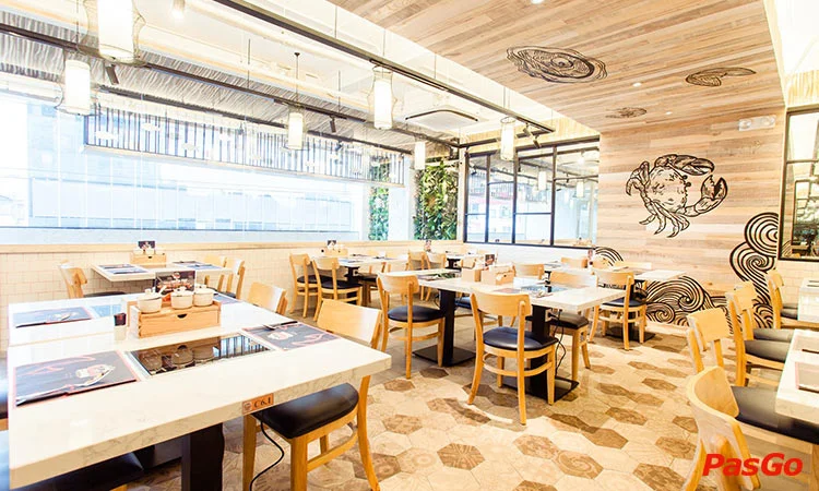 nha-hang-holy-crab-sense-city-pham-van-dong-12