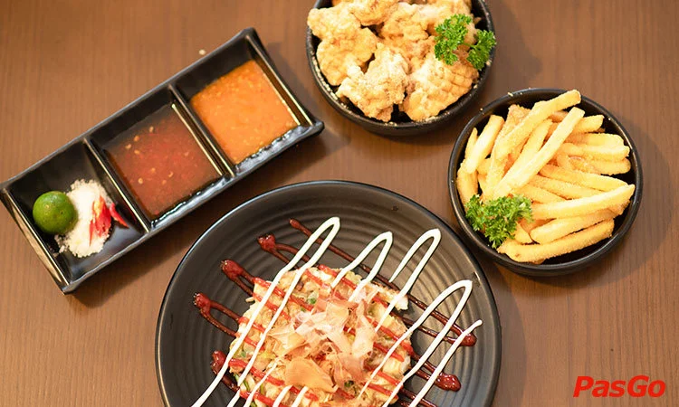 nha-hang-hotpot-kingdom-tran-quoc-hoan-9