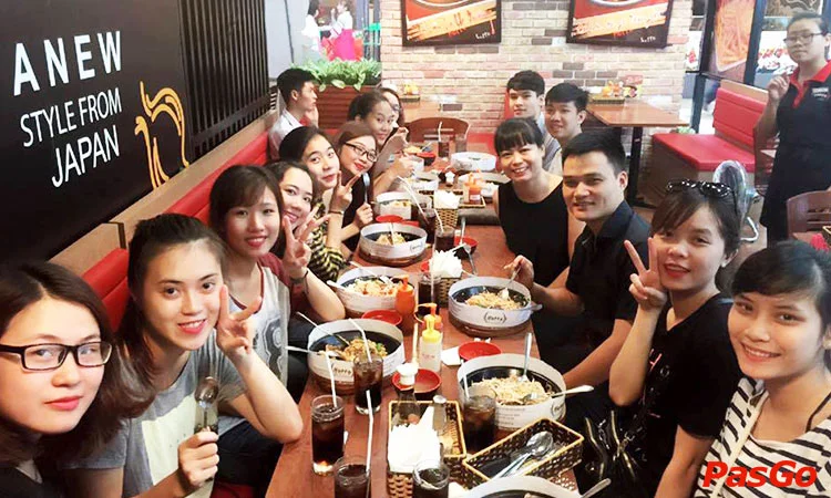 nha-hang-hotto-vincom-ly-tu-trong-3