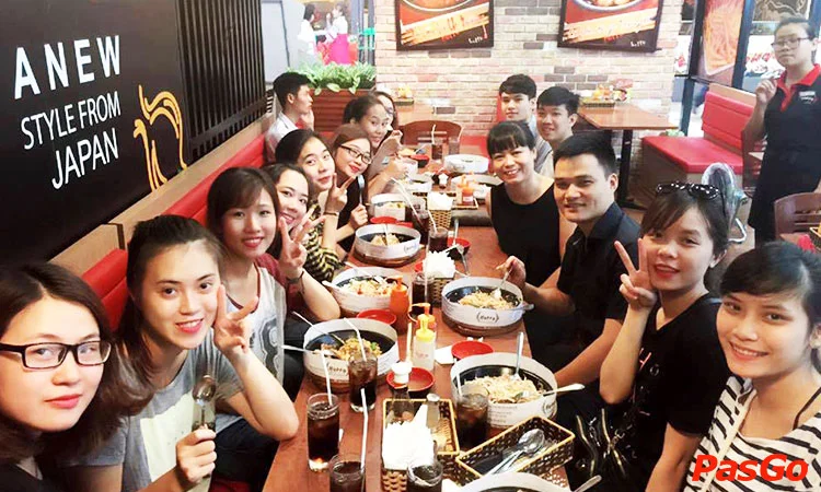 nha-hang-hotto-vincom-pham-ngoc-thach-12